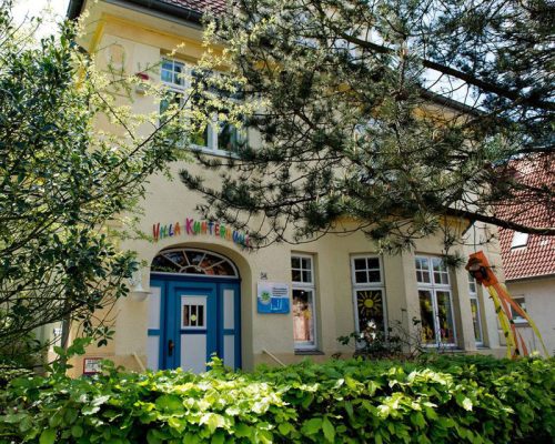 Krippe "Villa Kunterbunt" des Kastaniehhofs Oldenburgs - Gebäudeansicht
